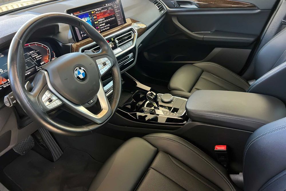 BMW X3 xDrive30i      2023