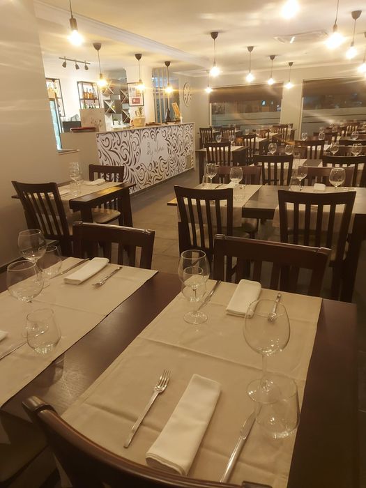 Cadeiras madeira, cadeiras restaurante