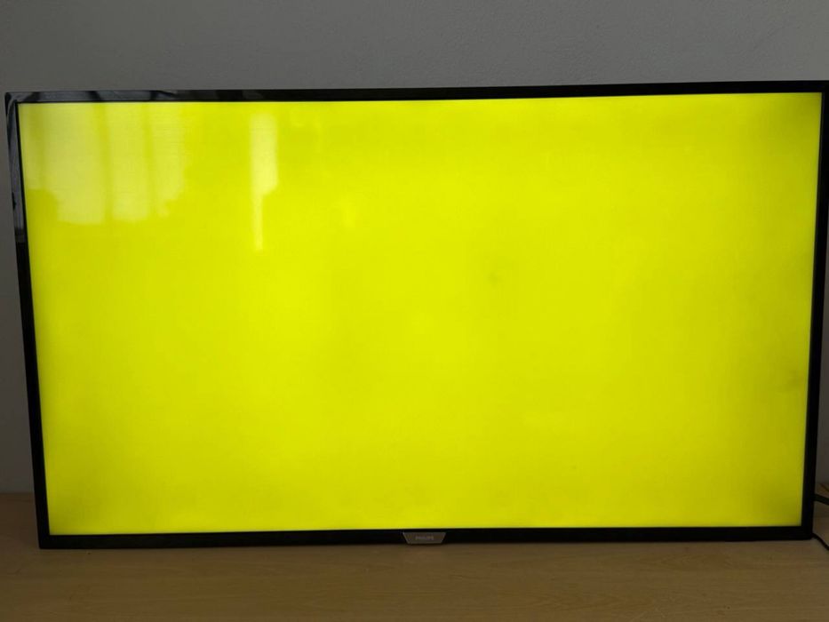 Телевізор Philips  50″ / 4K UHD / Smart TV / HDR