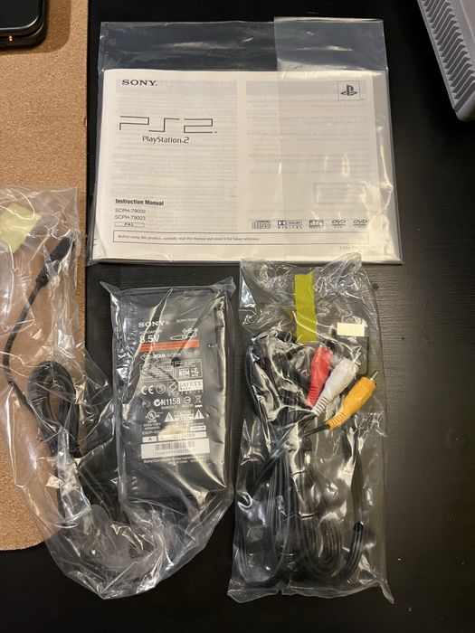 Sony Playstation 2 Slim PS 2 BOX jak nowy, stan kolekcjonerski.