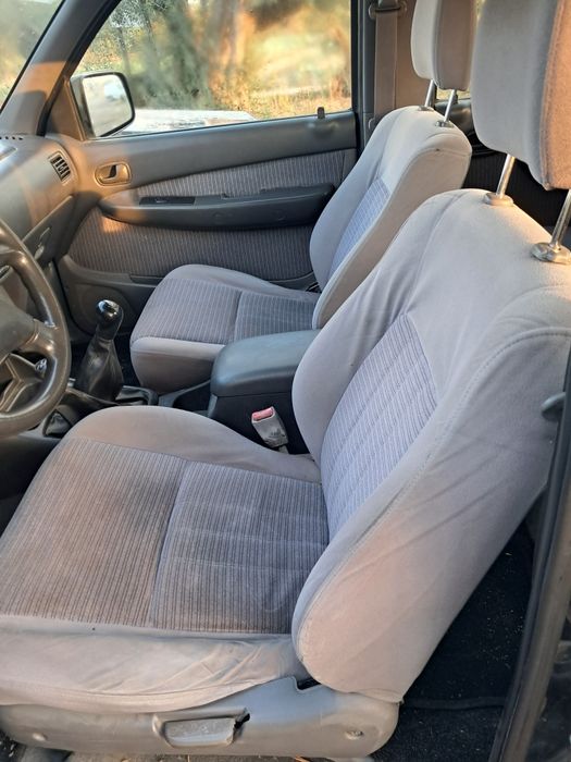 Carrinha 4x4 Mazda Slider