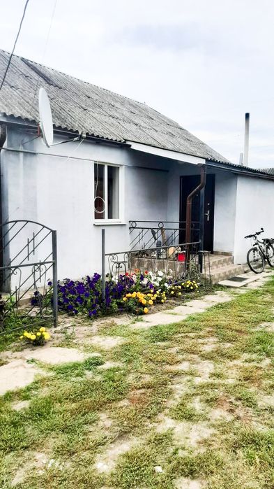 Продам дом добротный  в  селе .Качаловка Харьковская область  .L