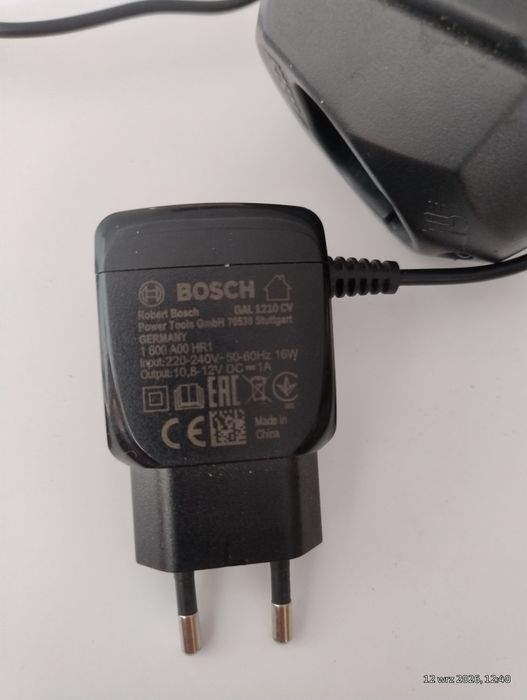 Ładowarka do wkrętarki Bosch
