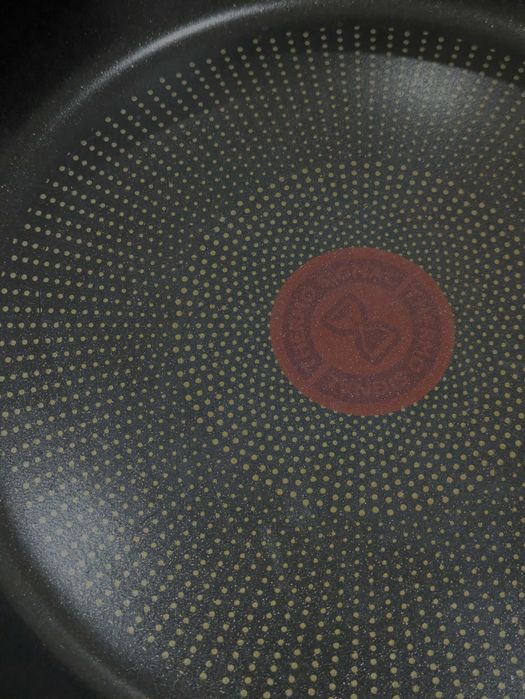 Frigideira Tefal 20cm com tampa