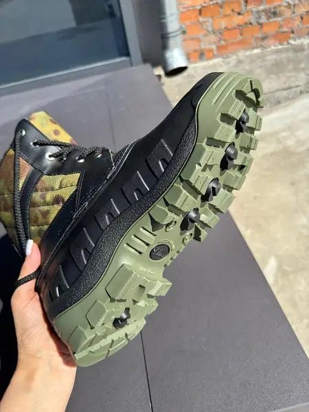 Мужские зимние сноубутсы , ботинки , сапоги