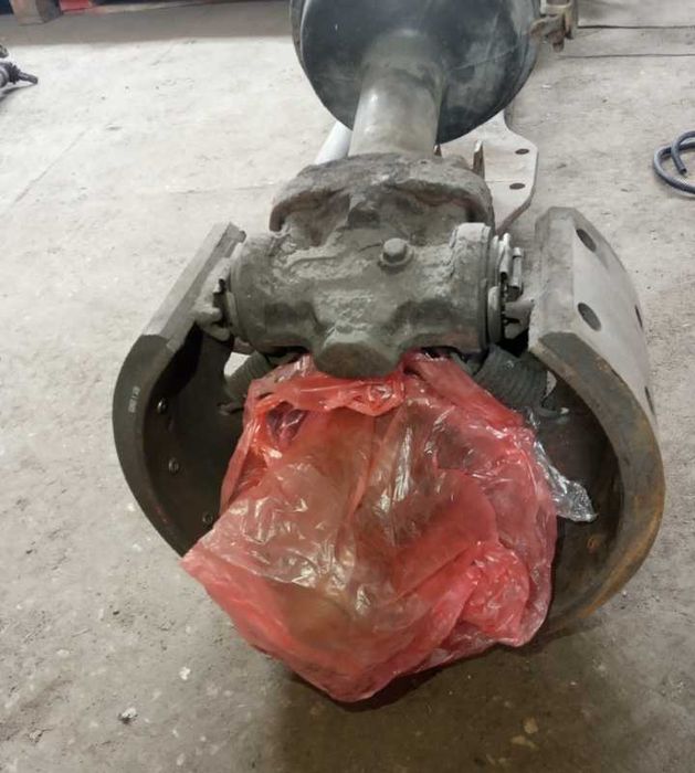 Гальмівні колодки циліндр Mercedes 814 817 914 917 811 809 балка Цапфа