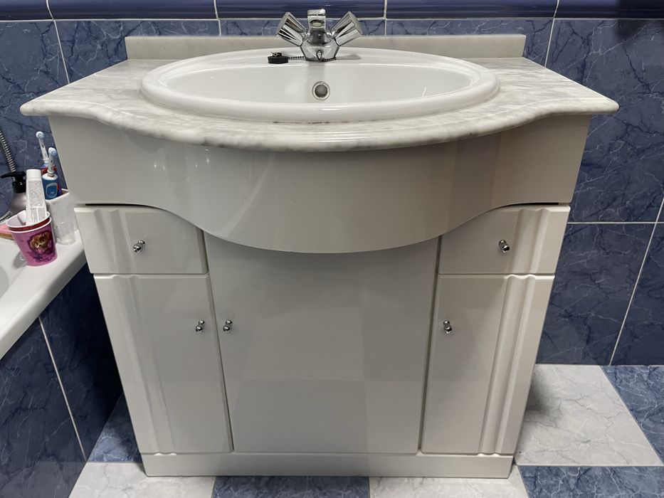 Lavatorio + tampo pedra + torneira