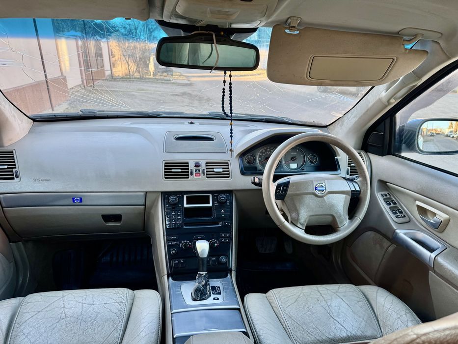 Volvo XC90 2,4 Дизель полный привод