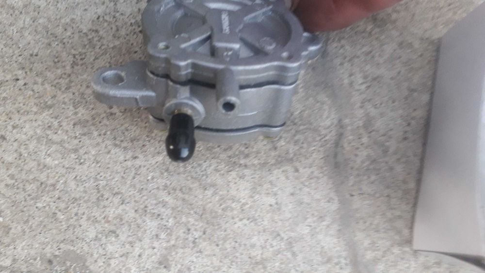 Бензонасос вакумний Honda DIO 18 27 28 34 35 такт 51 скутер хонда