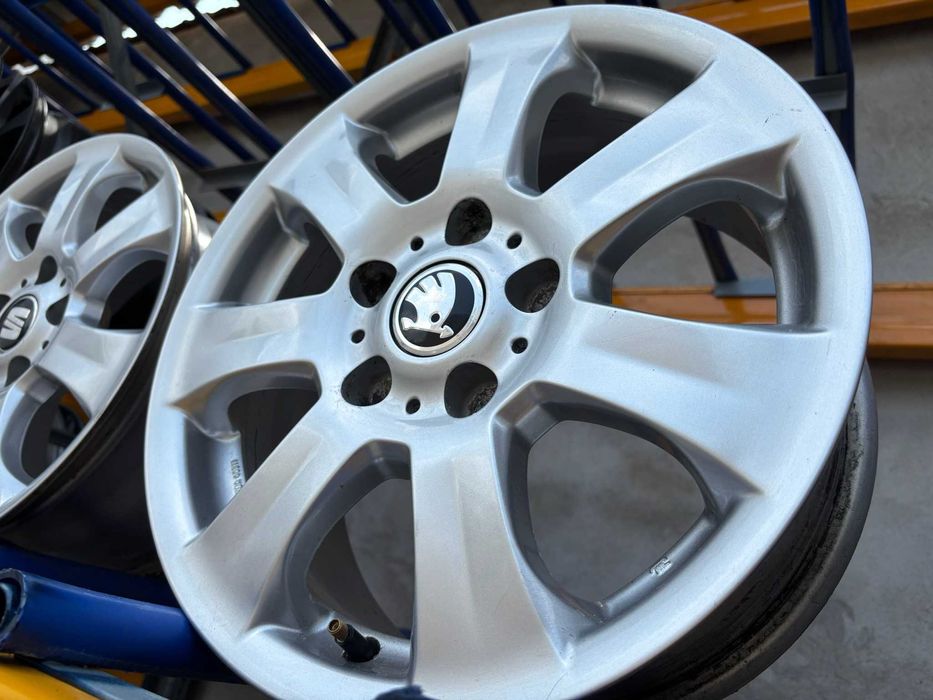 FELGI 15 VW Caddy Golf Seat Skoda Octavia Audi A3 5x112 6.5J ET45 #245