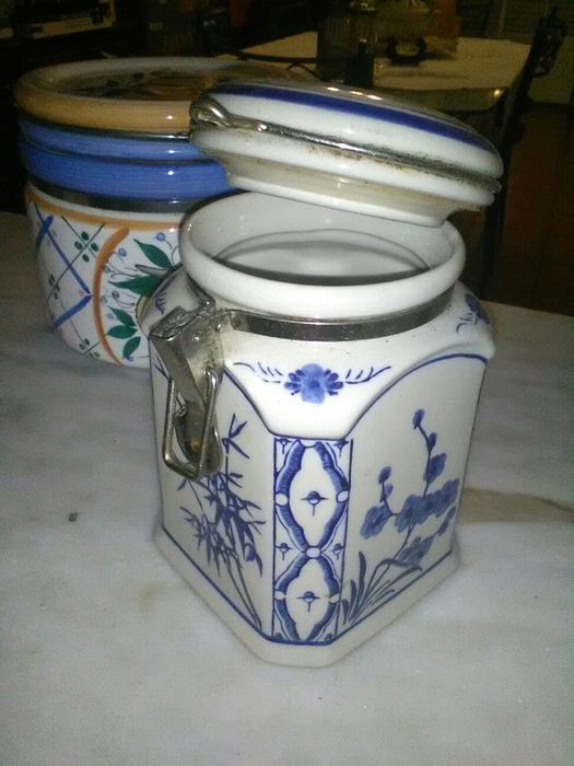 Conjunto de 4 Potes Antigos