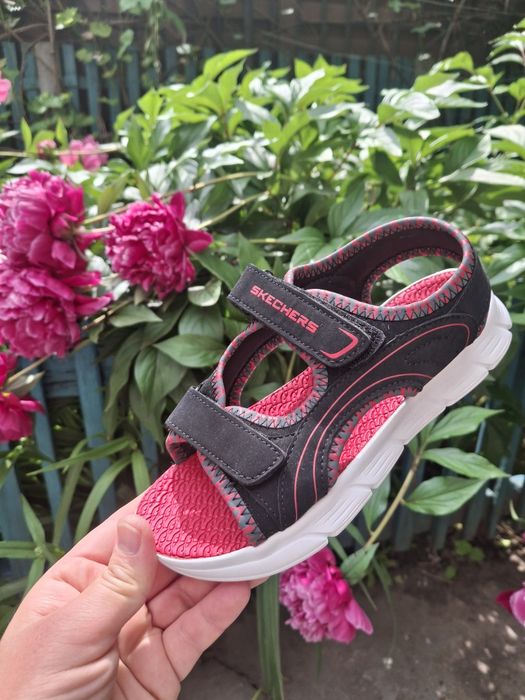Стильні босоніжки для хлопчика,  Skechers 32, 33.5