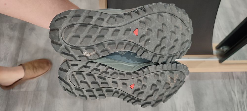 Buty Salomon trekkingowe,sportowe