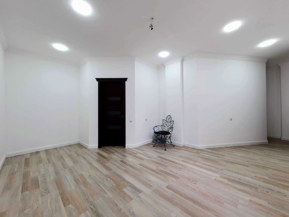 Здається 5-ти кімнатний БУДИНОК на ДОСЛІДНІЙ СТАНЦІЇ. Гараж на 2 авто.