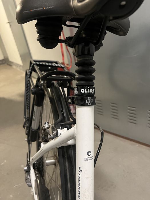 Rower turystyczno-trekkingowy UniBike Voyager