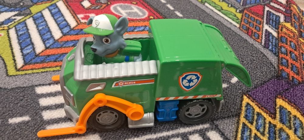 Продам машинки щенячий патруль (Гонщик, Рокі, Маршал, Скай)