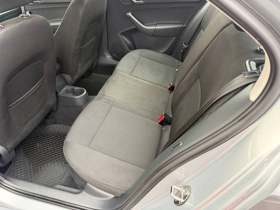 Продам Skoda Rapid 2013