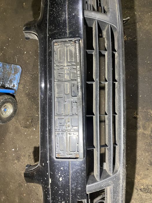Zderzak przód halogeny spryskiwacze VW Touran 03- Caddy III