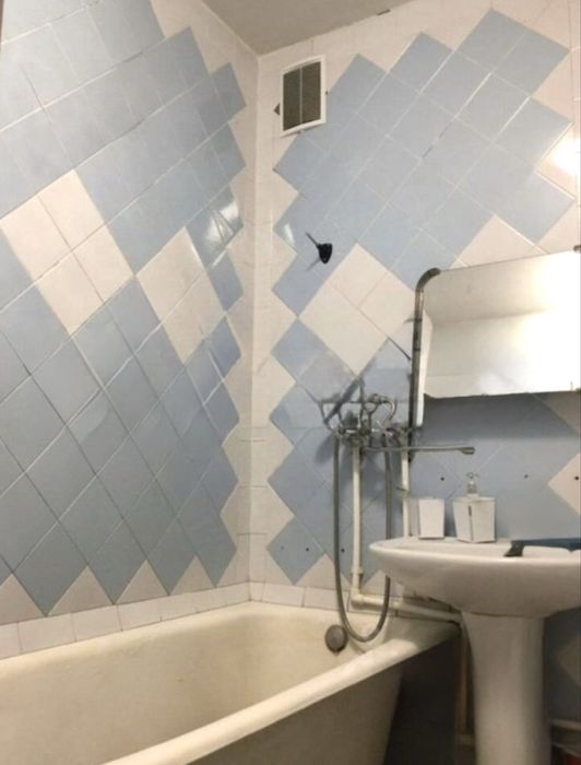 Продам 3-кімнатну квартиру в м. Богодухів