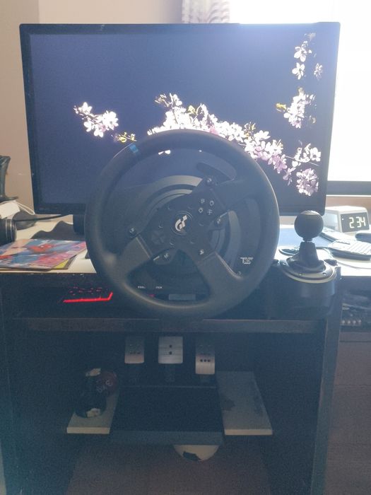 Thrustmaster t300rs GT + shifter Logitech (com adaptador)