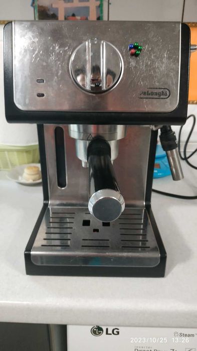 Кавоварка Delonghi