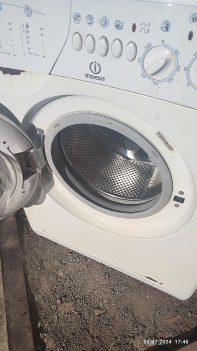 Стиральная машина indesit на запчасти