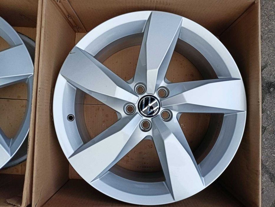 Oryginał felgi 17cali 2GM VW Polo T-Cross Taigo Virtus Taigun nr7117