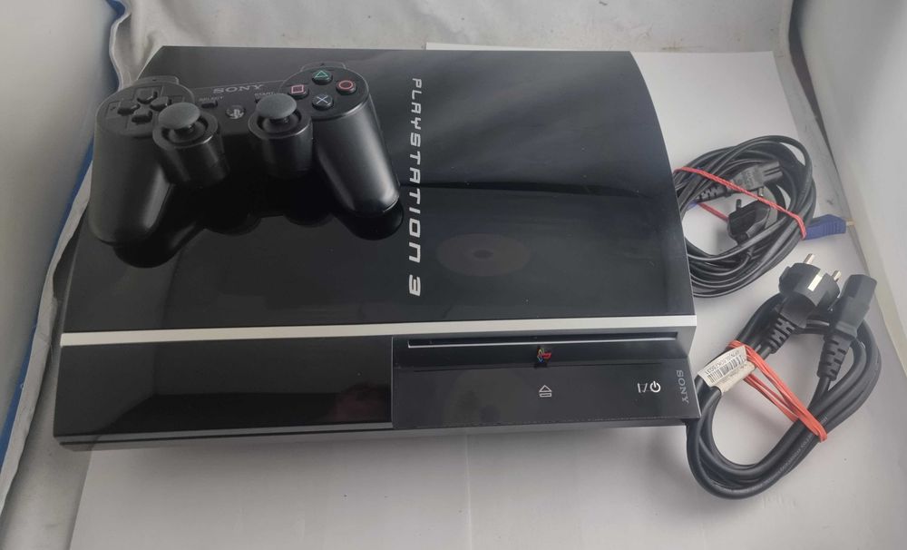 Konsola PS3 Fat + oryginalny pad