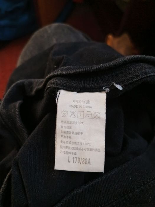 Футболка guess розмір L 170см drip