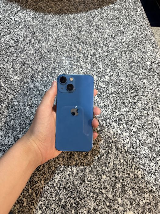 Iphone 13 mini      .