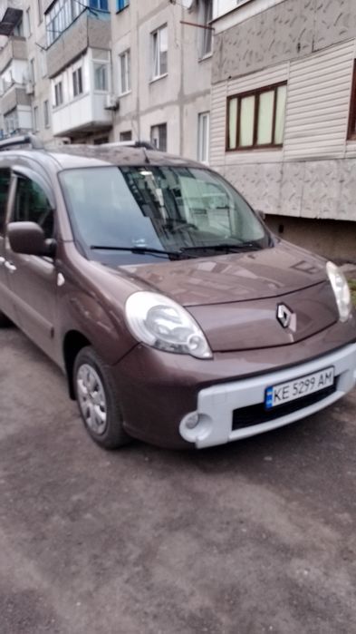 Продам Рено Кенго 2012.