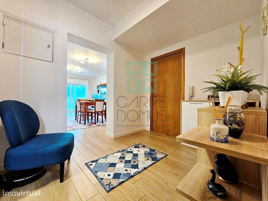 Apartamento T1 renovado em Cascais