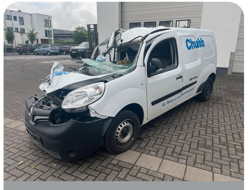 Części kangoo przod tyl bok silnik