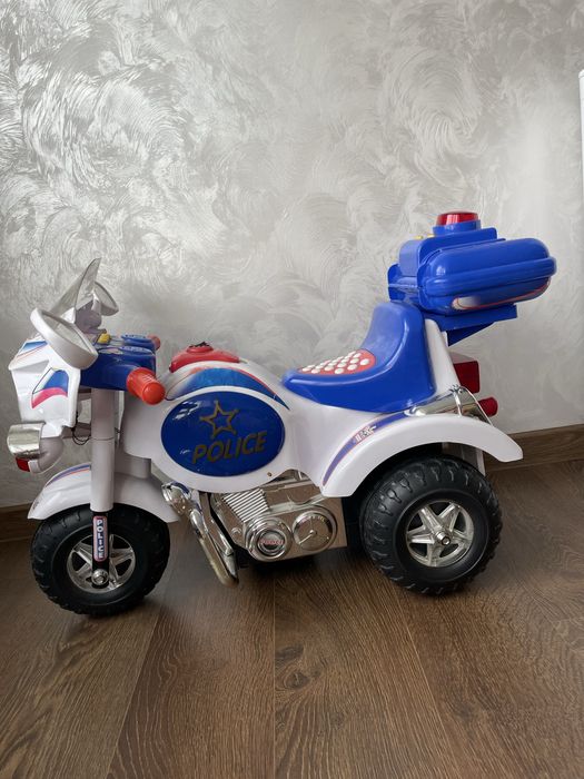 Дитячий електромотоцикл