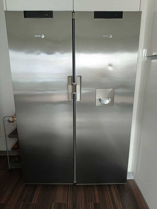 Frigorifico e congelador vertical side-by-side Fagor