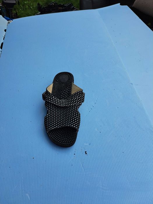 Klapki , drewniaki zdrowotne końcówki serii