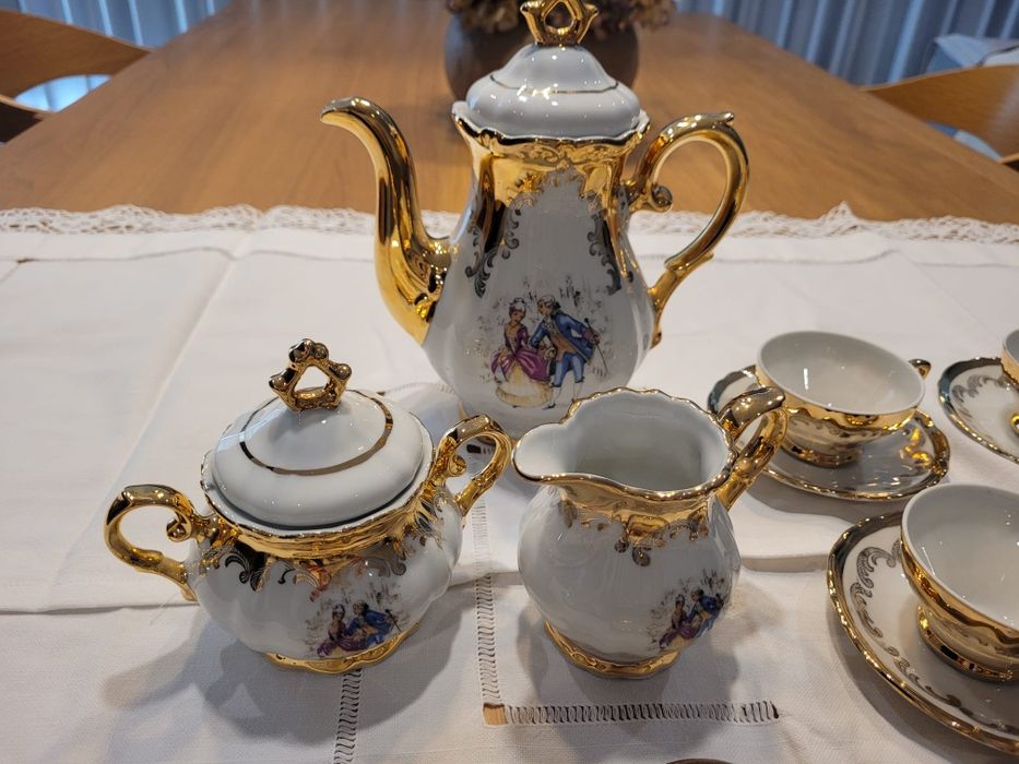 Serviço Café 15 peças em Porcelana " BAVARIA"