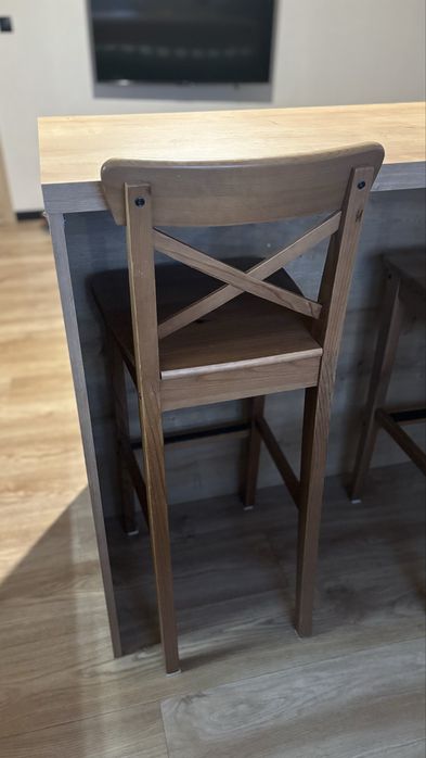 Wyspa kuchenna+krzesła barowe