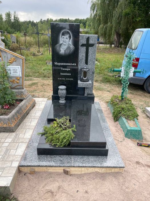 Виготовлення пам’ятників під ключ