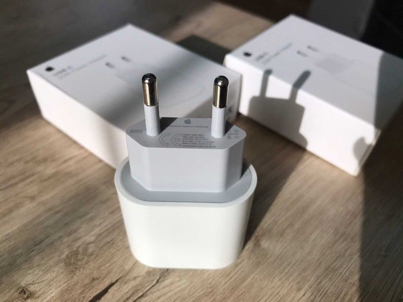 Швидка зарядка, адаптер Apple iPhone Power Adapter USB-C 20W