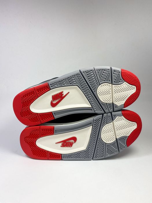 Air Jordan 4 Retro Bred Reimagined - 42.5 / 44 / 44.5 EU