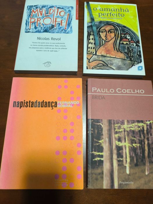 4 livros em bom estado