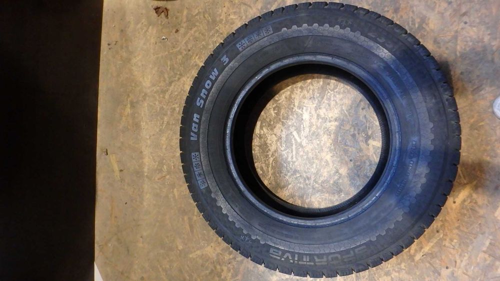 235/65R16C 235/65/16C Sportiva Van Snow 3 115/113R #220#