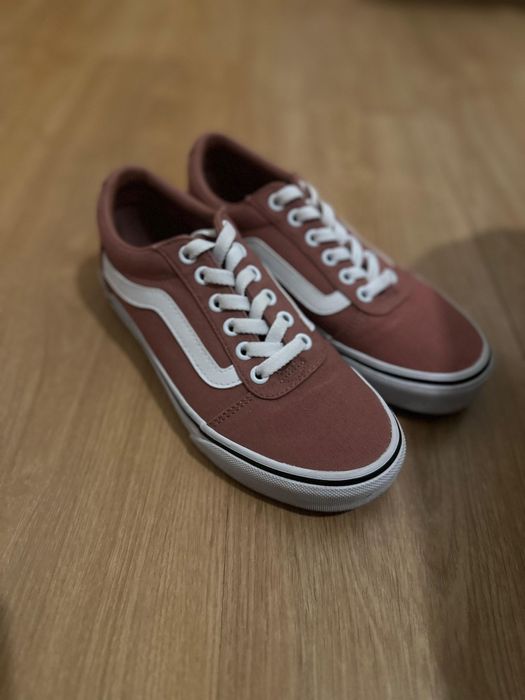 Sapatilhas Vans bordo