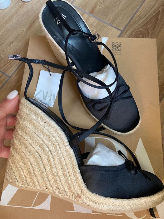 Босоніжки Zara 41 розмір