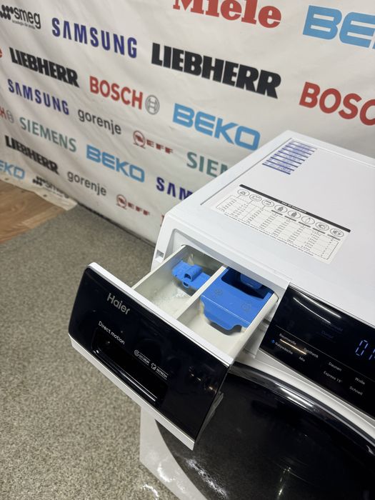 Вузька пральна машина Haier 50см 8кг