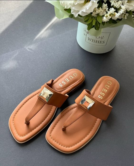 Шкіряні guess в'єтнамки 37 р.