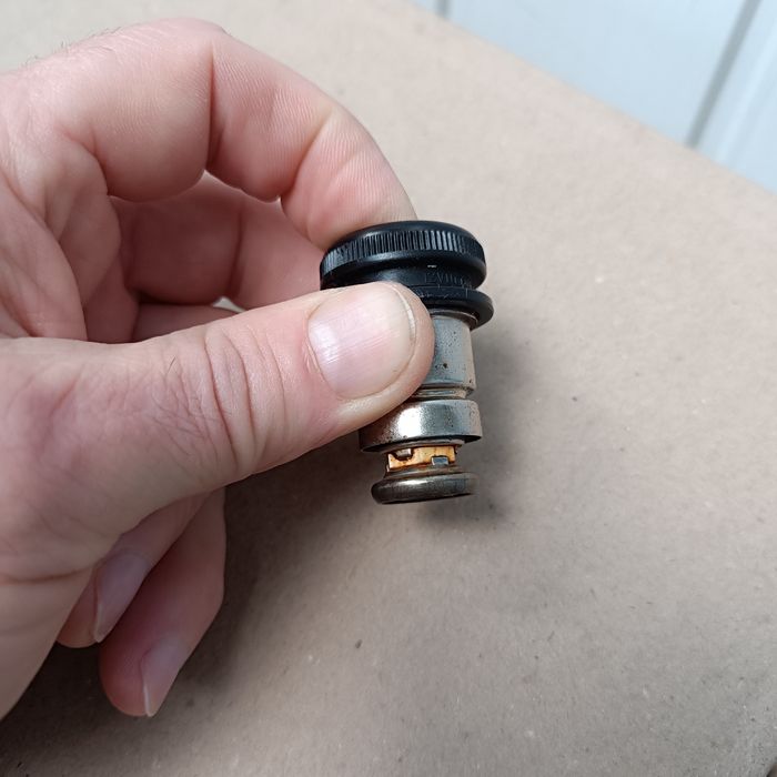 Прикуриватель в авто