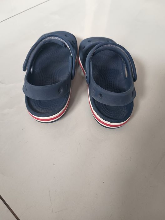 Sprzedam crocsy C10