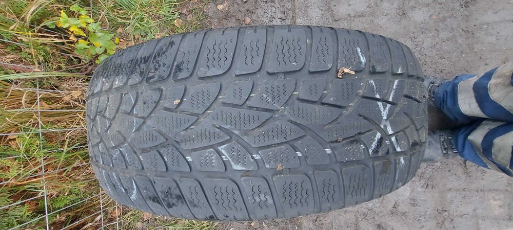 Opona zimowa Dunlop 235 60 R18 !